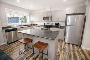 Gorgeous 4 Bedroom Townhouse in South Winnipeg